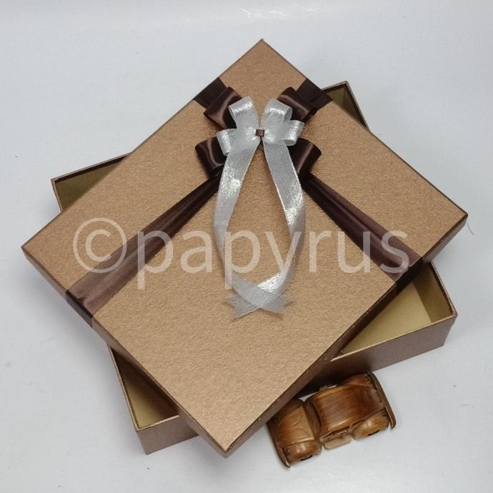 

[COD] PAPYRUS 30x35 Tinggi 10cm Kotak Kado Gift Box [COD]