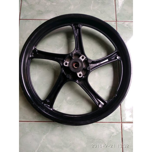 velg pelk roda depan original Yamaha mio m3