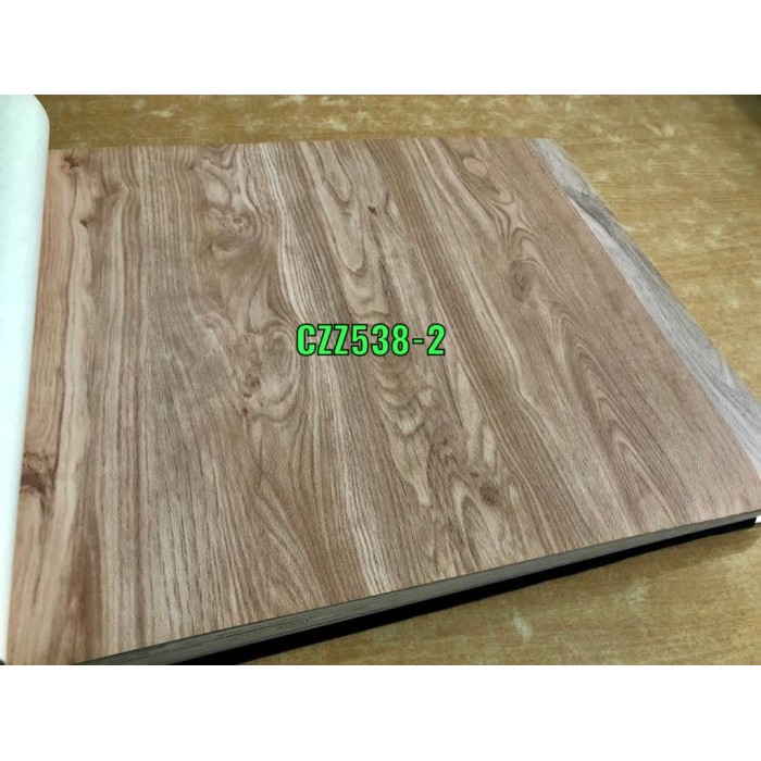 WALLPAPER DINDING 3D MOTIF KAYU SERAT COKLAT COZY HOUSE