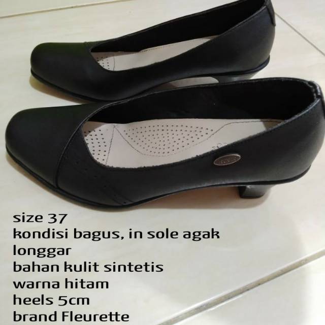 Preloved Sepatu Kerja Fleurette