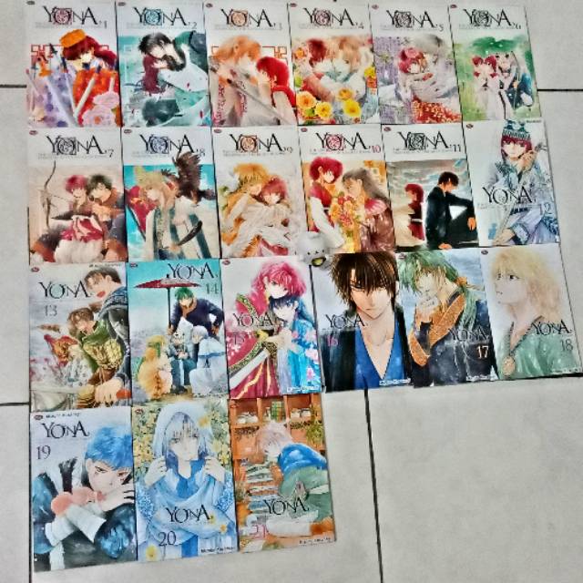Buku komik Yona The Girl Standing In The Blush Of Dawn  1-21
