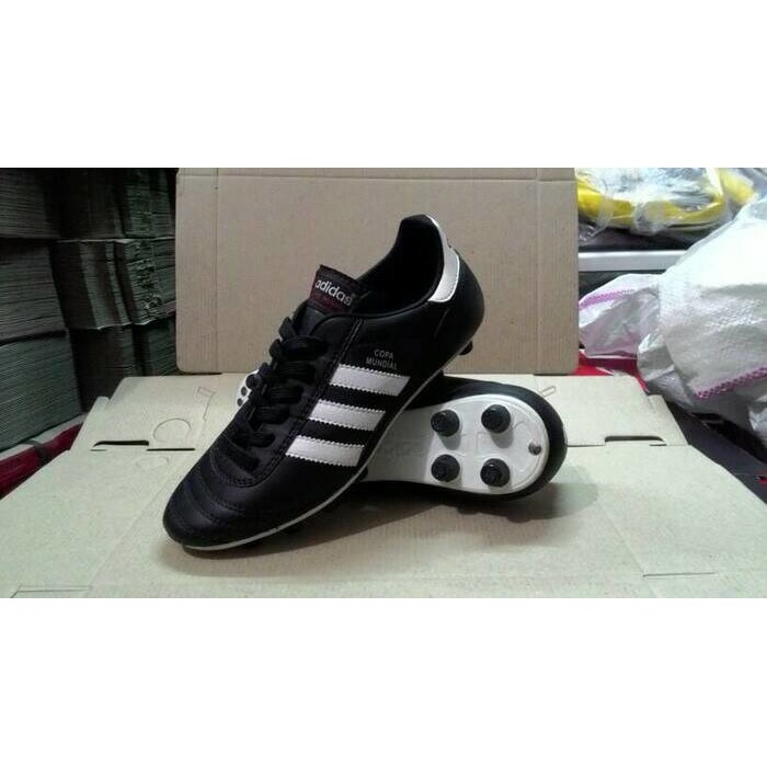 Adidas Copa Mundial Soccer