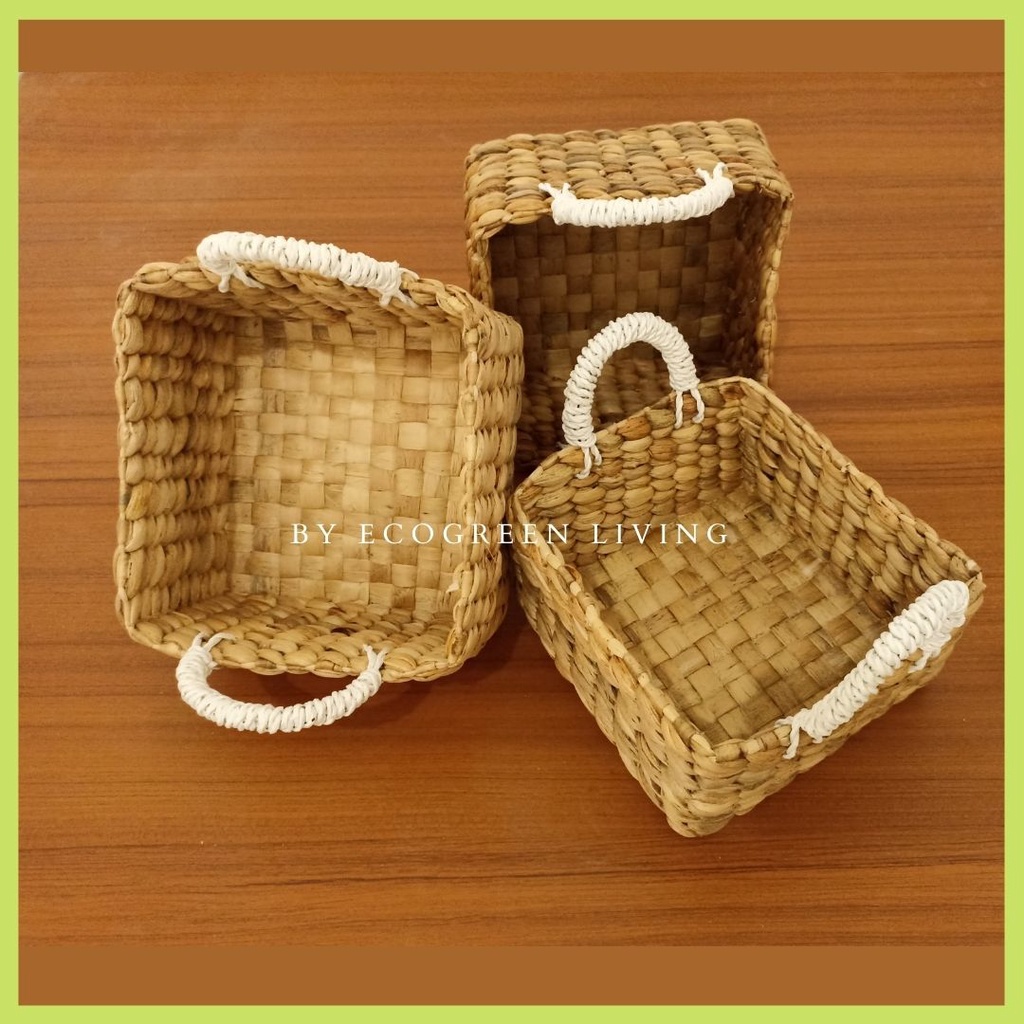 TRAY / KERANJANG HAMPERS ANYAMAN ENCENG GONDOK HANDLE 20X20X11 CM