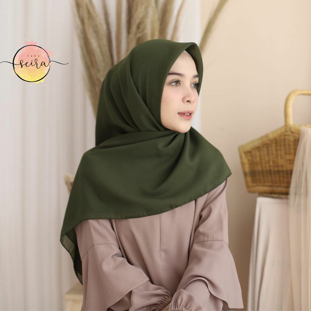 [BISA COD] Bella Square Hijab Segiempat / Kerudung Segi Empat Bella Square / Jilbab Segiempat Bela (Kain Tebal Adem Tidak Menerawang)-Dark Green