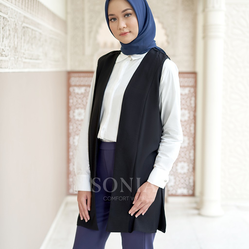 

Azra Blazer by SONIA B2104