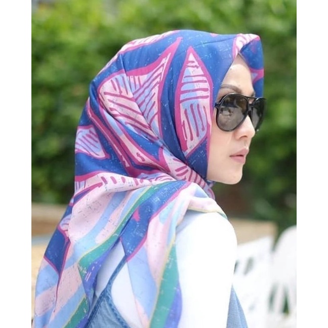 Monel TROPICAL (scarf/segi empat/kerudung/hijab) @Monel_Chavians