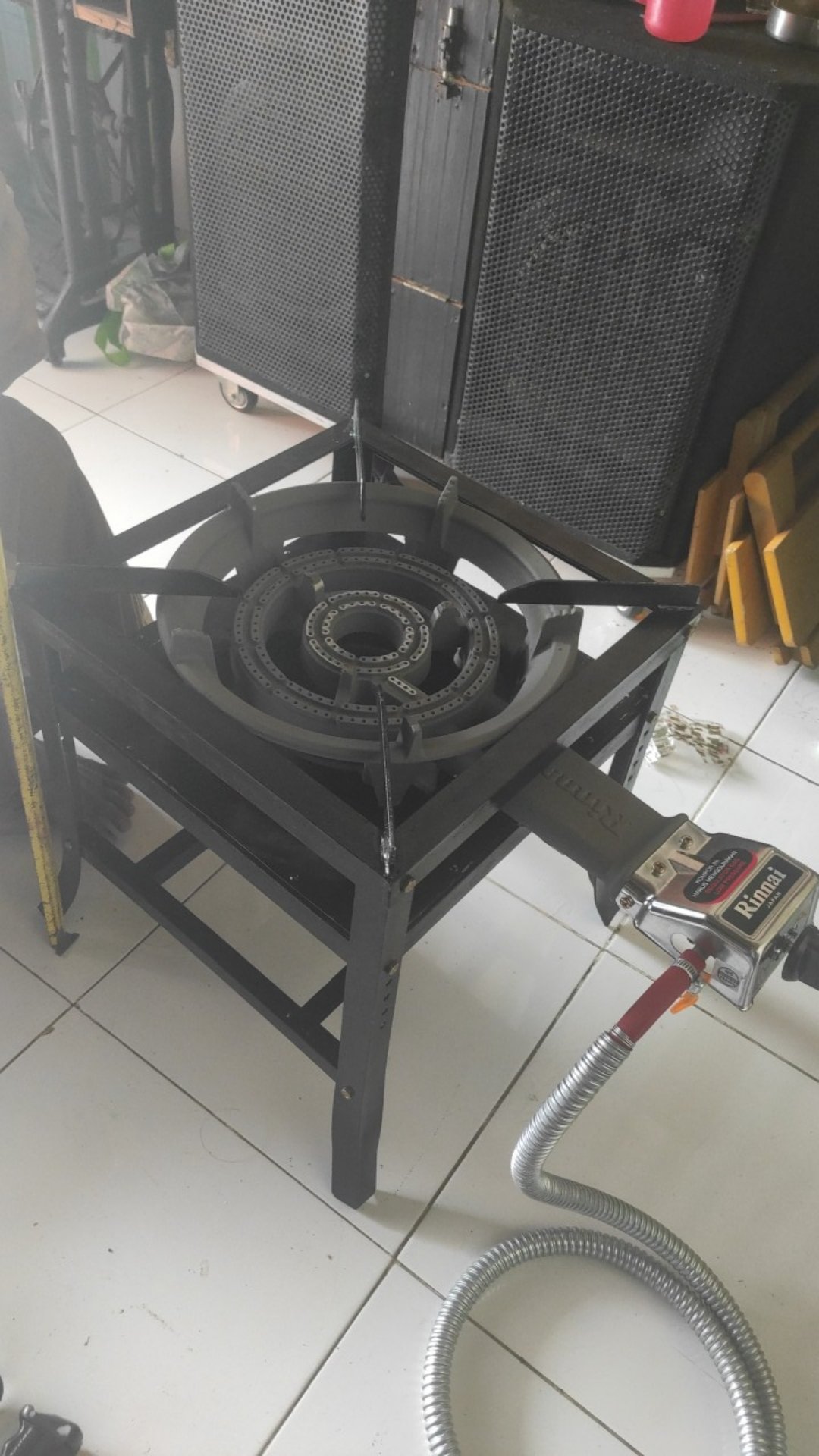 Elmart Dudukan Kompor Mawar Siku Sedang / Tatakan Rangka Rak  Kompor Mawar Martabak Cor