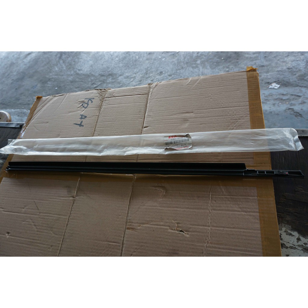 Plipit Luar/Outer Weather Strip Weatherstrip Suzuki SX4/Neo Baleno