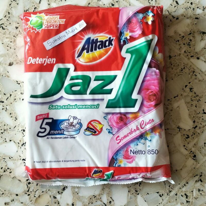 

Deterjen Attack Jaz1 bubuk 850 gr Semerbak cinta