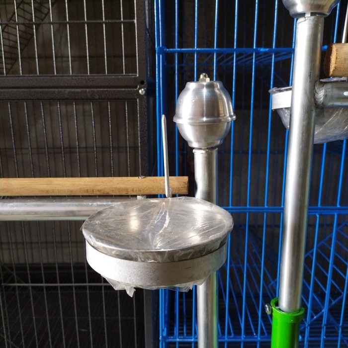 Tangkringan Kakak Tua/Nuri Kandang Kakak Tua Dan Nuri. Stainless