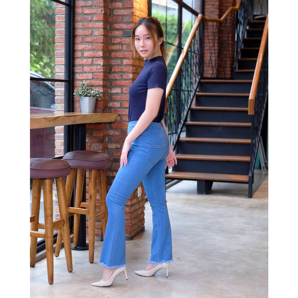 MAGCUN-Celana Panjang Jeans Wanita Cutbray-HW Vintage sweet jeans-High Waist Cutbray Rawis Boot Cut (27-34 )