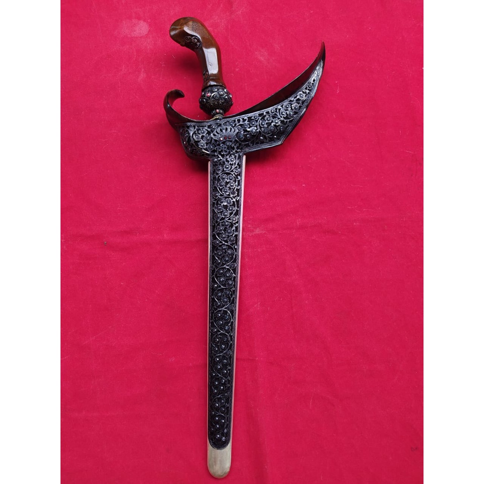 Keris naga sapto kinatah