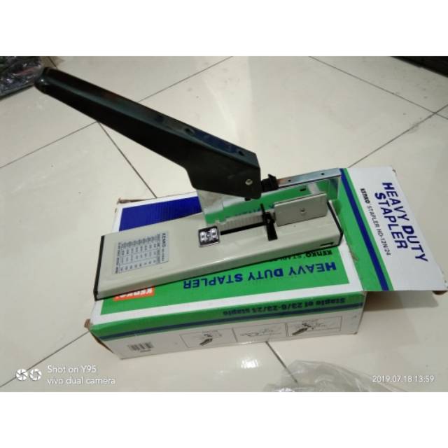 

Staples besar merek kenko HD-12N/24 heavy duty