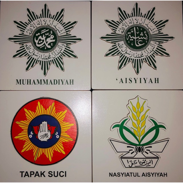 

Puzzle 4 logo : Aisyiyah, Muhammadiyah, Tapak Suci, Nasyiyatul Aisyiyah