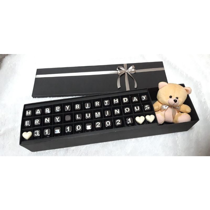 

coklat sekat 13x3 + boneka