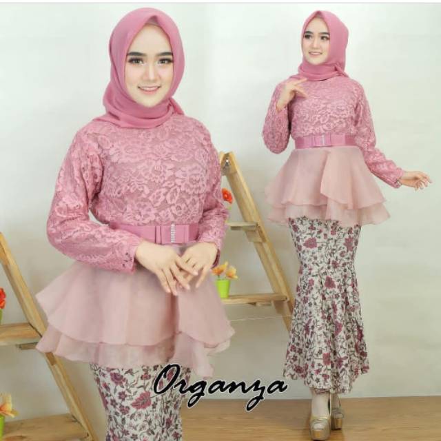 Set kebaya  brokat ABG  1 kebaya  wisuda kebaya  muslim 