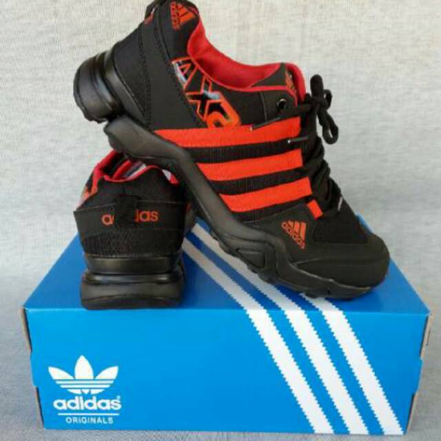 Adidas AX2
