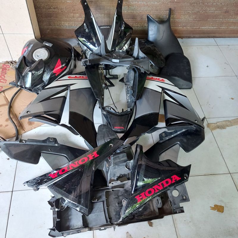 BODY FULLSET FAIRING TANGKI BATOK LAMPU SPEEDOMETER CBR 150R K45 LOKAL Original COPOTAN MOTOR