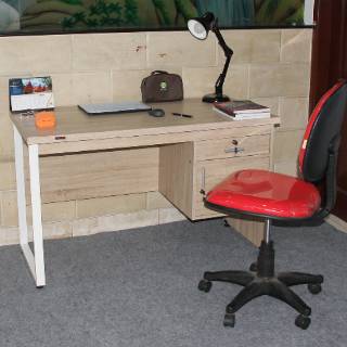 MEJA TULIS KAKI BESI MEJA DIREKTUR MEJA KANTOR STAF MEJA MEJA TULIS KAKI BESI MEJA DIREKTUR MEJA KANTOR STAF MEJA