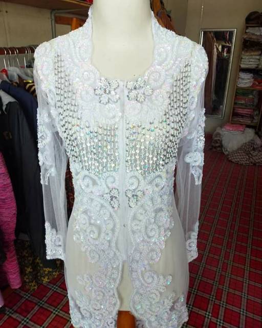 Setelan kebaya akad manten nikahan full Payet