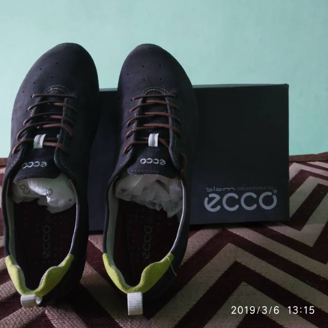 Sepatu biom ecco