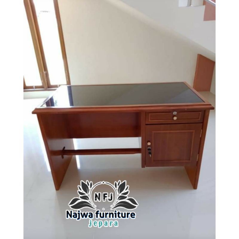 MEJA KANTOR JATI TOP KACA
