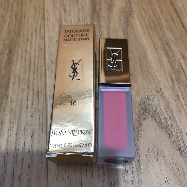 Ysl tatouage 16 nude emblem