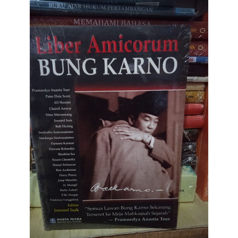 buku liber amicurum bung Karno hasta mitra ori