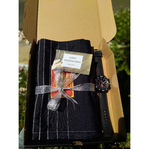 

❤️ REQUEST ❤️ HAMPERS COWOK BLACK SERIES SARUNG WADIMOR,JAM TANGAN,KADO ULANG TAHUN COWOK