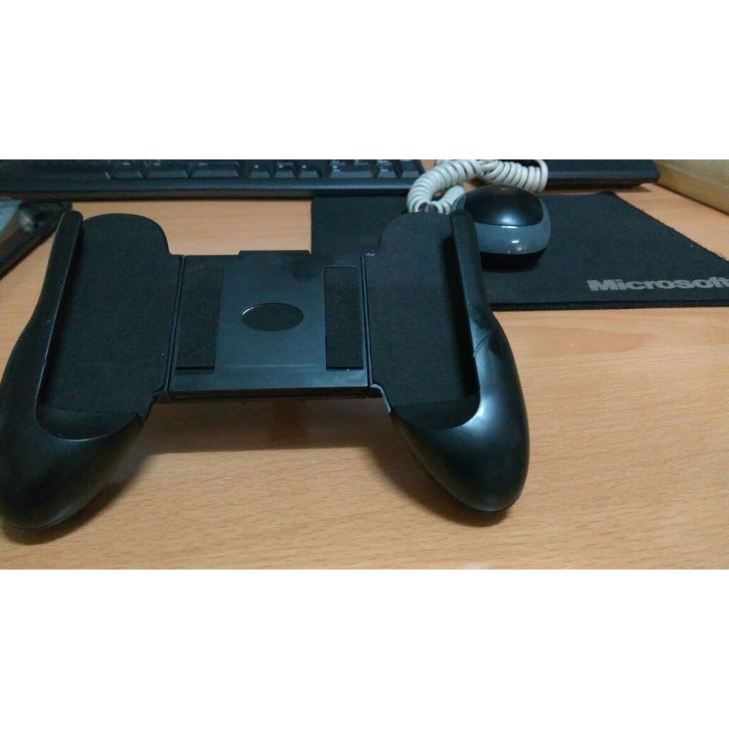 Gamepad hand grip gaming handle handphone case gaming plus standing