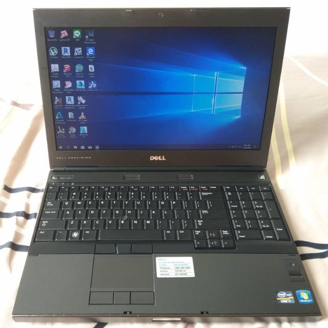 Laptop Ram 32gb i7 layar 15.6" vga 2gb SSD 240gb HDD 320gb Merk Dell