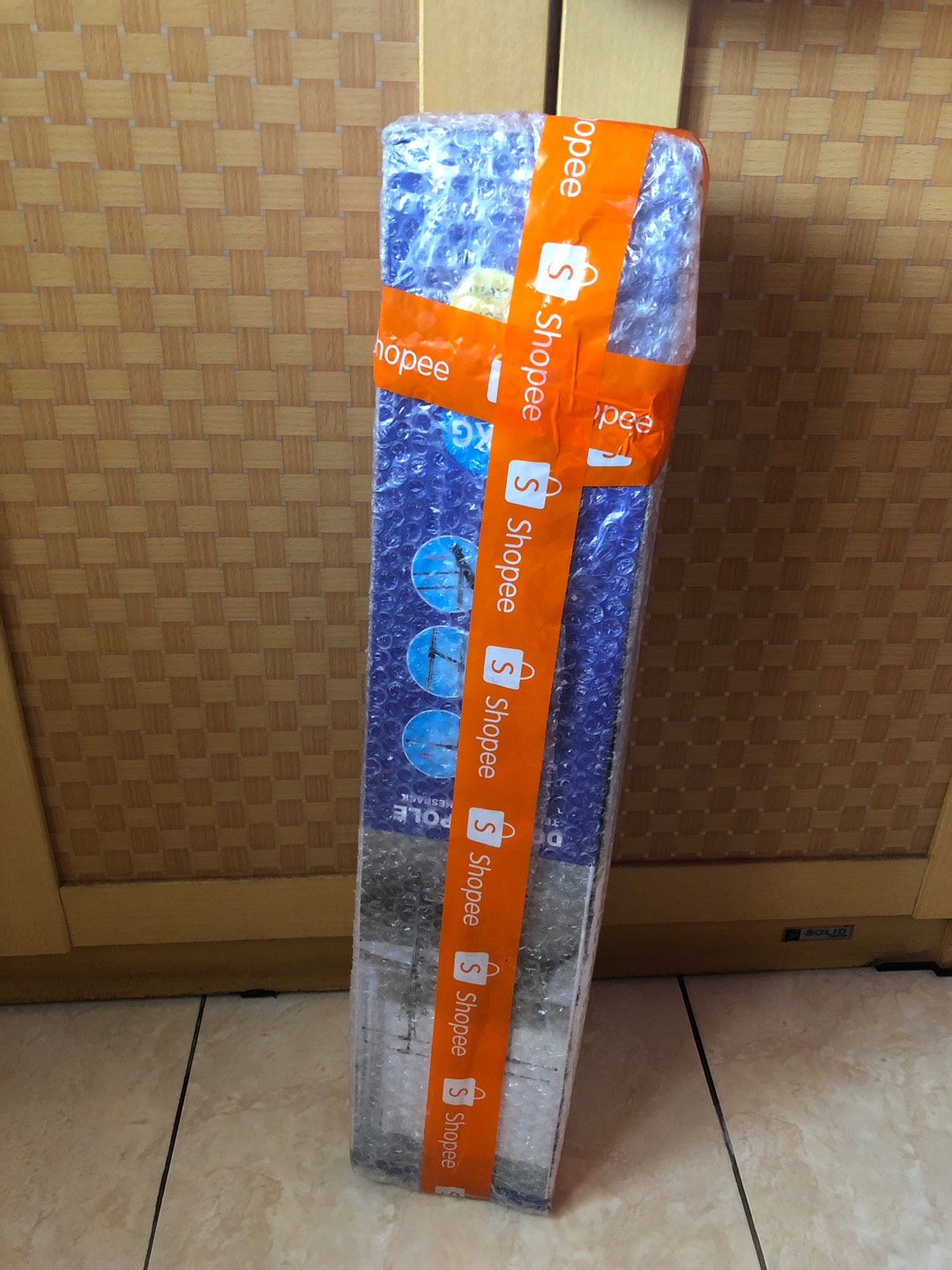 Stand Hanger Double Gantungan Baju Portabel Multifungsi 4 Roda