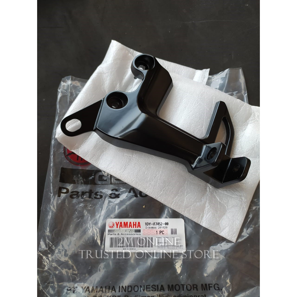 Mdr Dudukan Footstep Jupiter Z1 Belakang Kiri Ori YGP 1DY-F7452-00