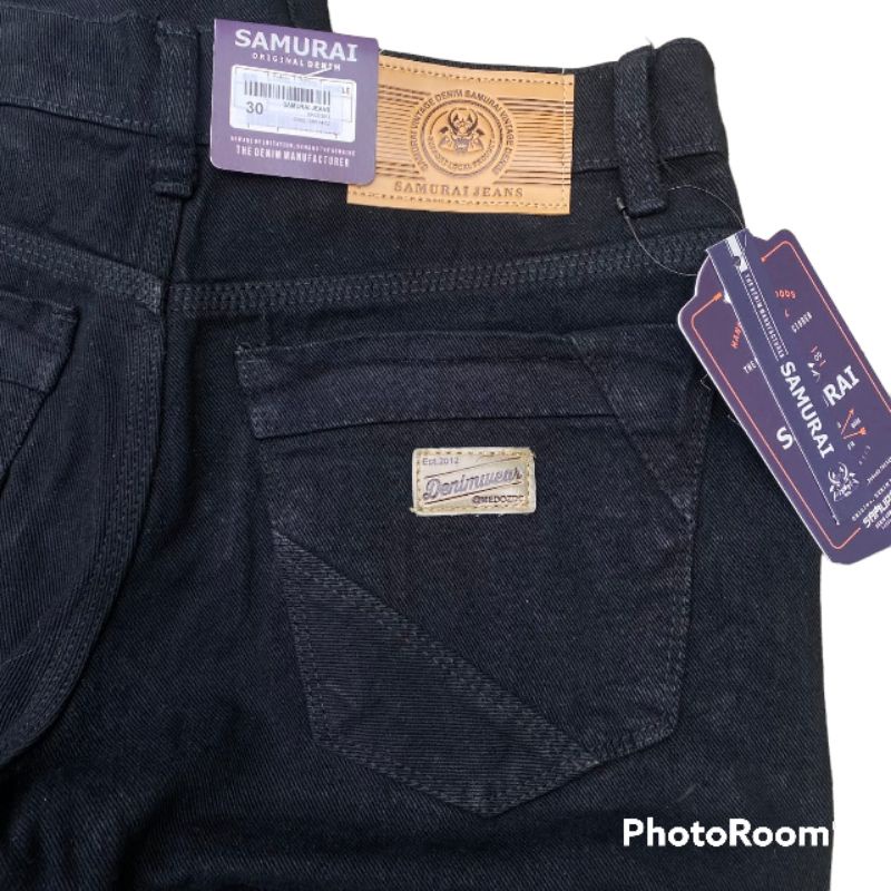 celana pendek jeans hitam pekat pria~SAMURAI