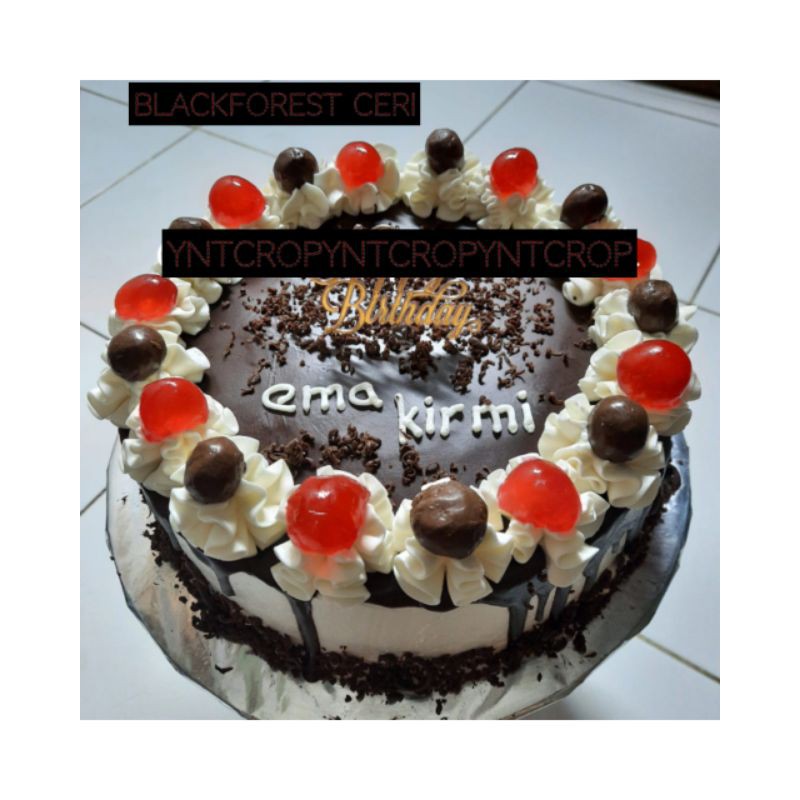 

Cake ultah/kue ulang tahun black forest Cherry UK 20cm homemade dijamin enak&yang pasti selalu fresh