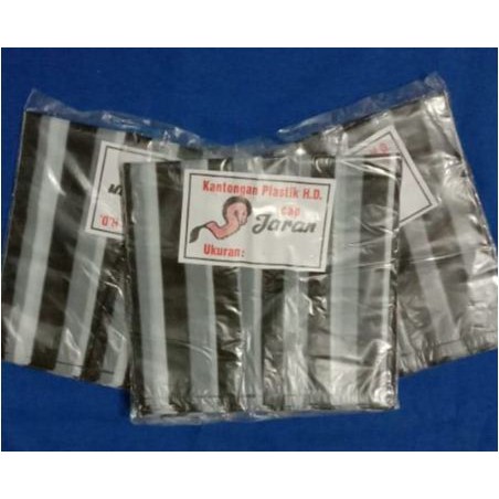 

ADA PROMO GROSIR !!! Plastik Motif Hitam Putih Cap JARAN Uk 15
