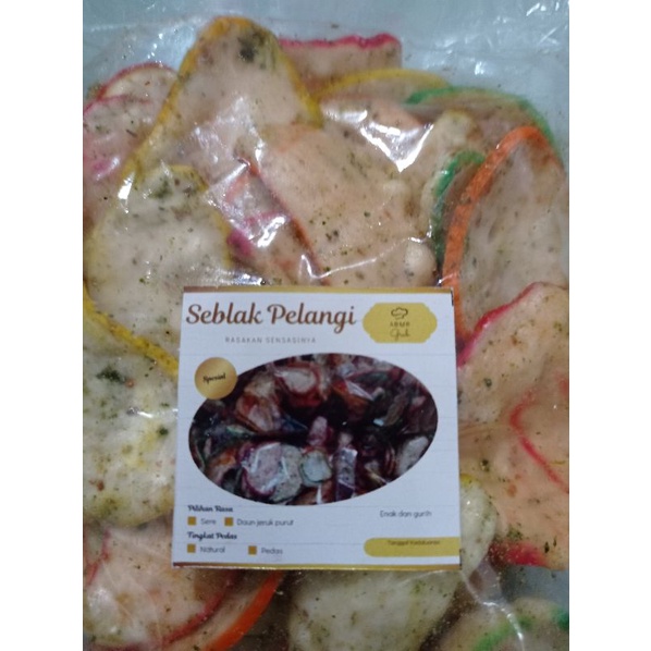 

Seblak kering Pelangi enak gurih pedas dengan rasa daun jeruk purutnya