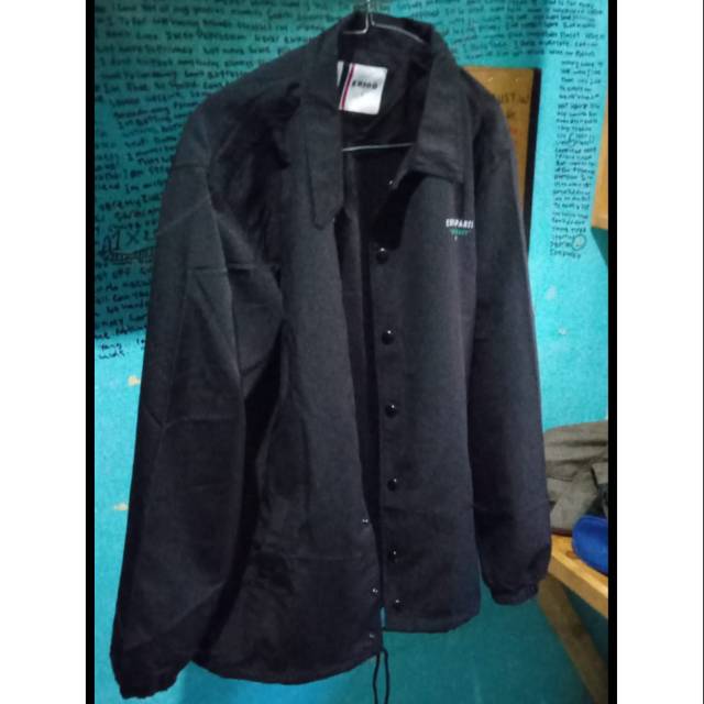 Erigo Coach Jacket Living Journey Black original