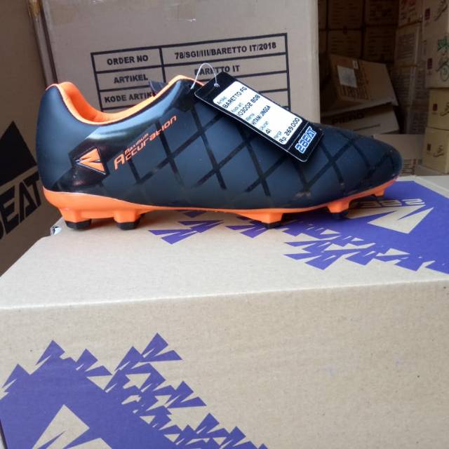 Sepatu Bola 2BEAT Baretto IT