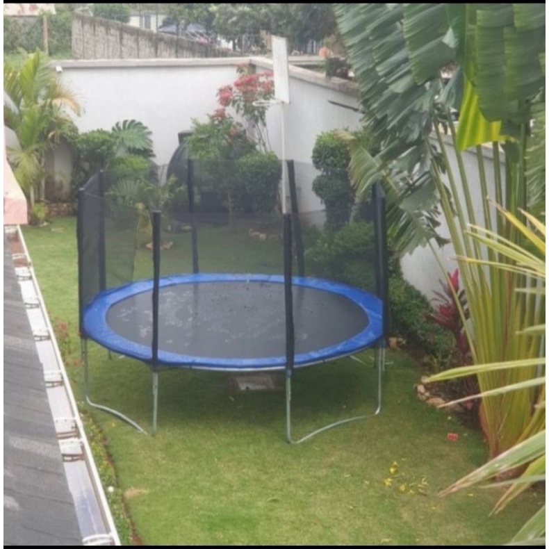 trampoline 12 feet ( diameter 3,6 meter )