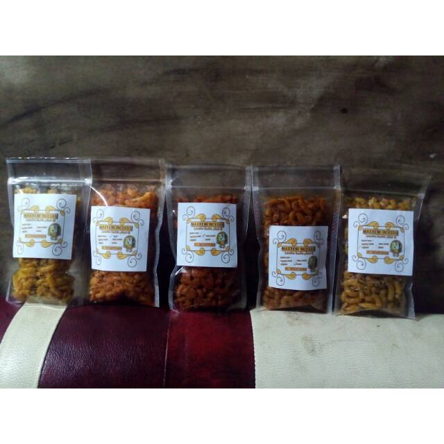 

MAKARONI INCESS BANDUNG