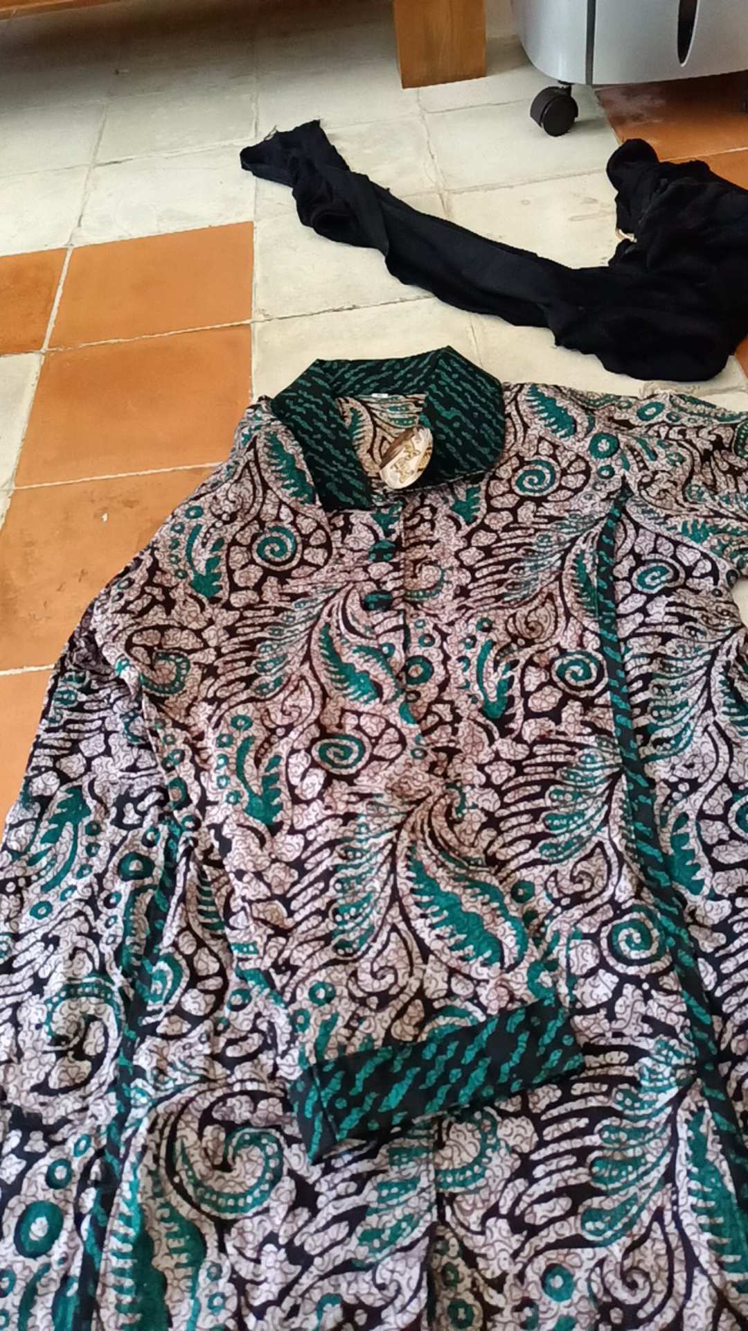 Blouse Batik Kerja Lengan Panjang
