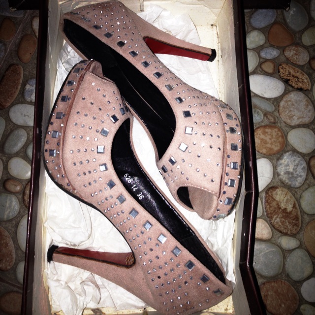 Preloved high heels/sepatu pesta/ heels pink nude