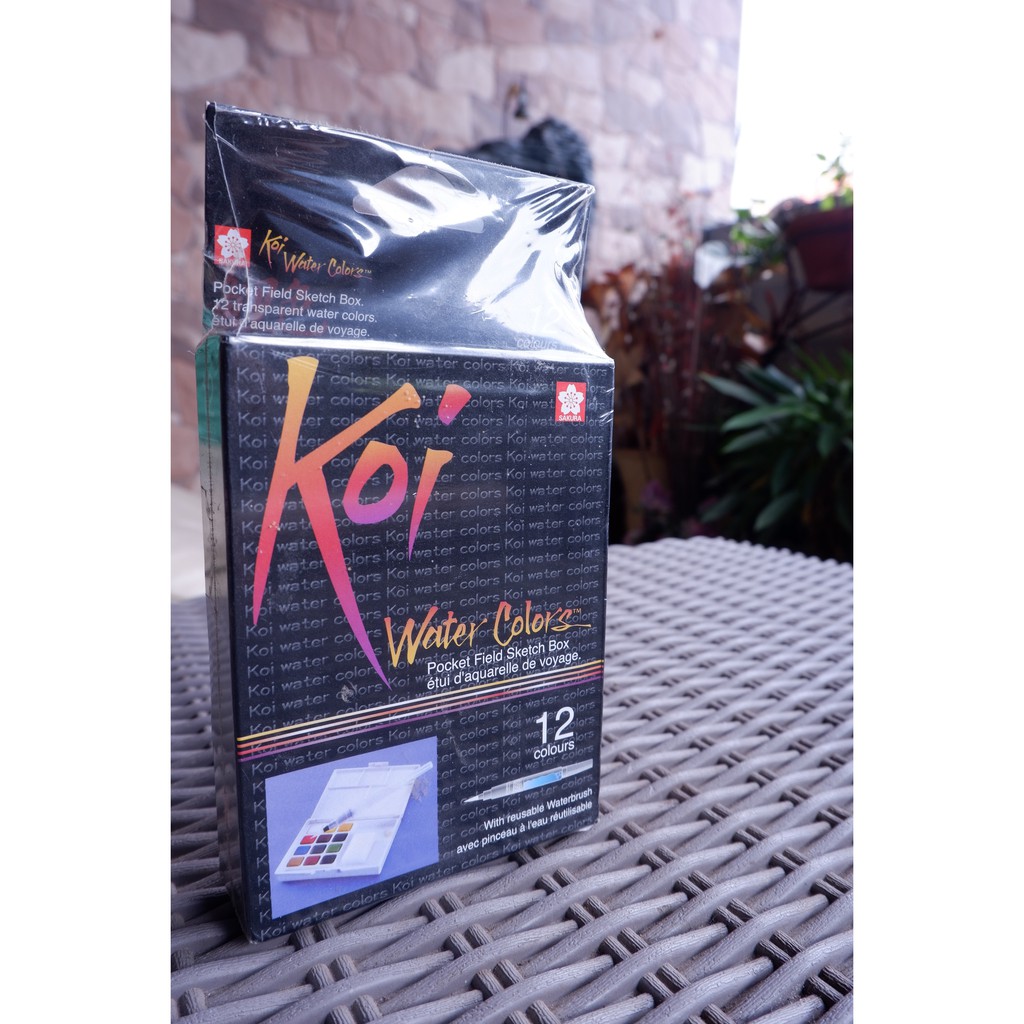 

Cat Air Sakura Koi 12 Watercolors / 12 Color Sketch Pocket Box Set