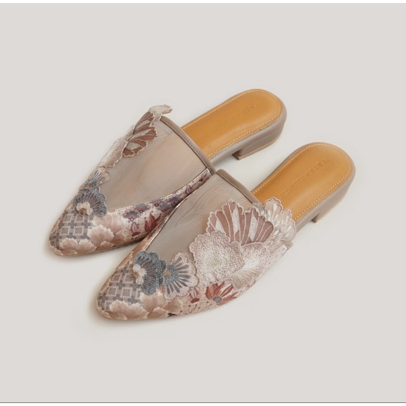 preloved like new  PL Vaia x Wearing Klamby Claudia Endless Sea size 38