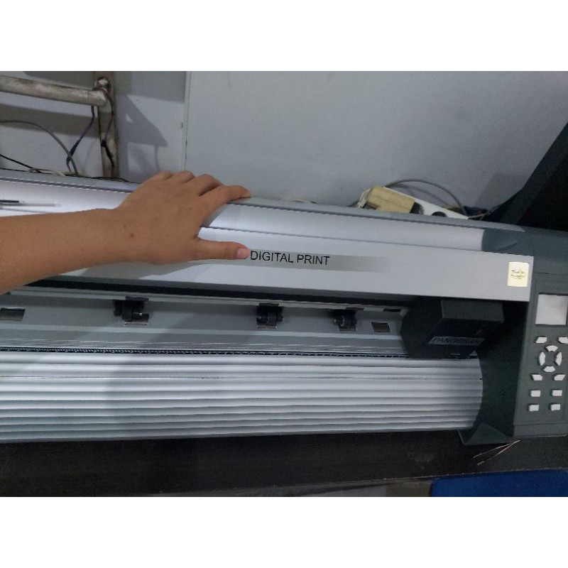 Mesin Cutting Sticker