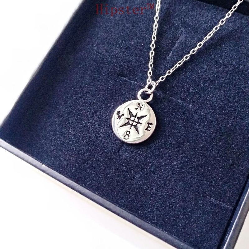 Retro Fashion Elegance Personality Simple Pendant Clavicle Chain