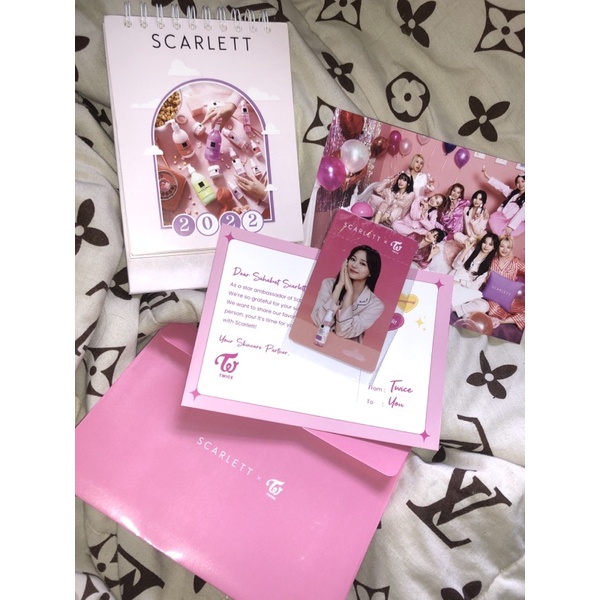 PHOTOCARD TZUYU TWICE X SCARLETT
