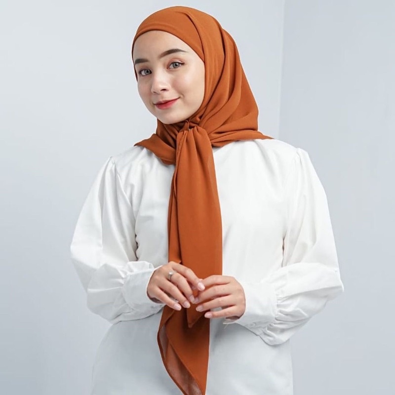 Jilbab Segi Empat Inner Ceruty