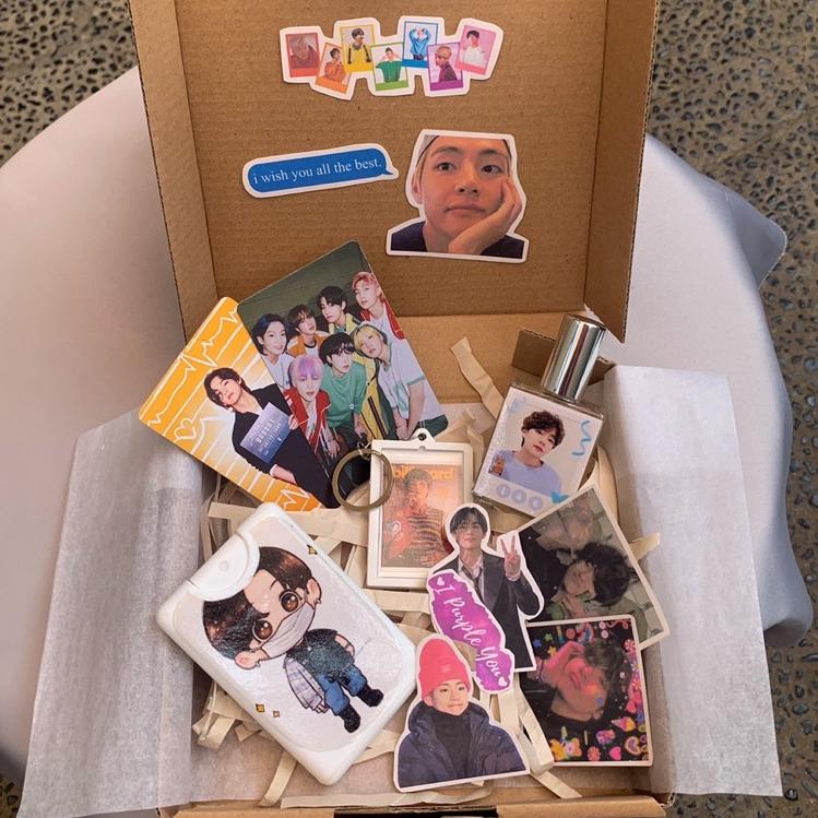 Tren Kekinian.. HAMPERS GIFT BOX SPECIAL BTS EDITION | GIFT BIRTHDAY | ARMY GIFT BOX